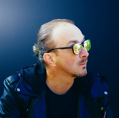 Размерът на пукнатината има значение. Един разговор с Нинко Кирилов